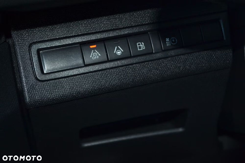 Peugeot 3008 1.6 PureTech Hybrid4 PHEV GT Pack S&S EAT8 - 18