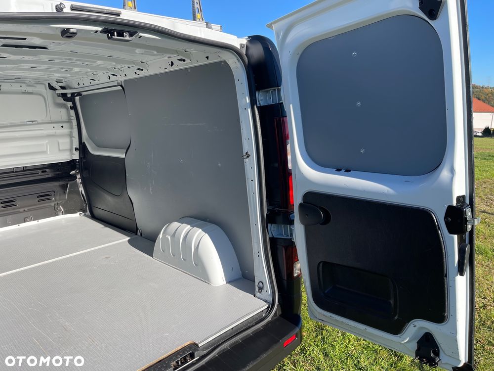 Renault Trafic - 17