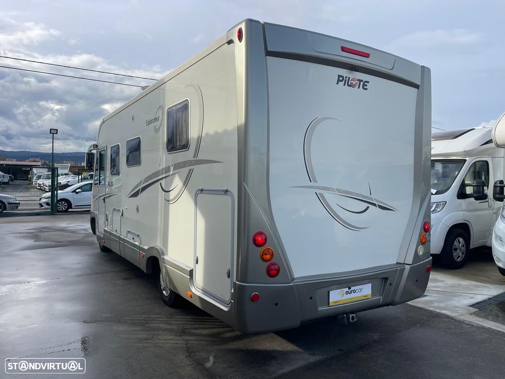 Pilote Explorateur G742 c/Cama Central - Autocaravana - 2