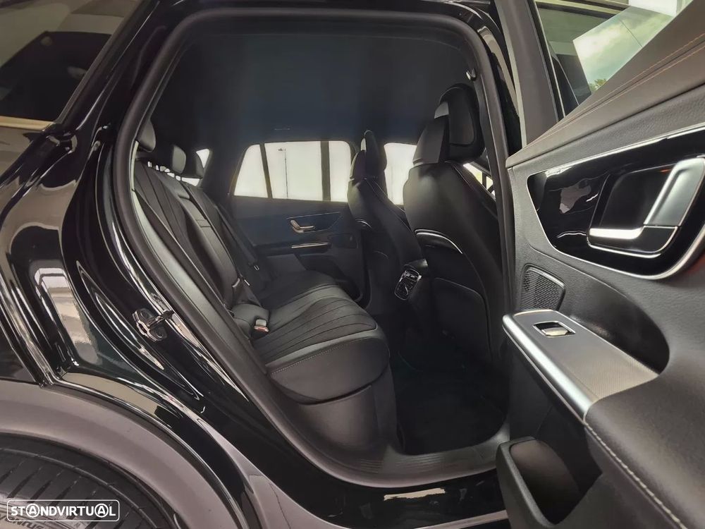 Mercedes-Benz EQE SUV 300 - 31