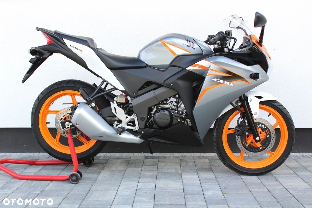 Honda CBR - 5