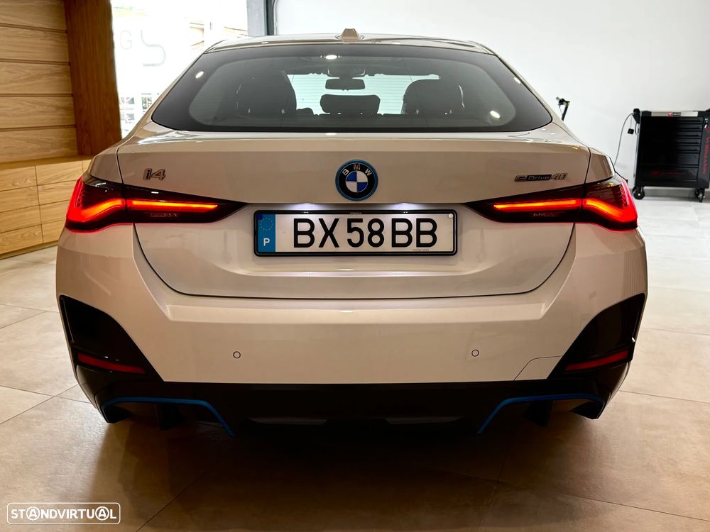 BMW i4 eDrive40 Pack Desportivo M - 52