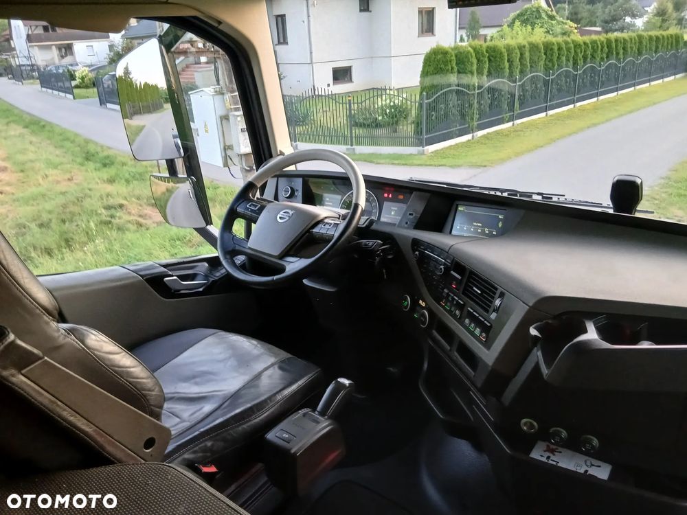 Volvo FH 500 KM FUL OPCJA HAKOWIEC HYWA 6X2 SKÓRA PERFEKCYJNY Z NIEMIEC - 9