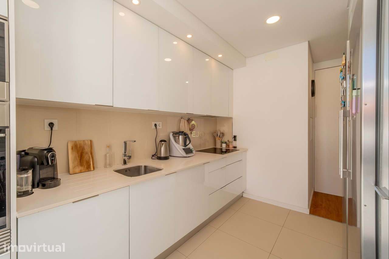 Fantástico Apartamento T2 Centro da Bobadela - Grande imagem: 3/32