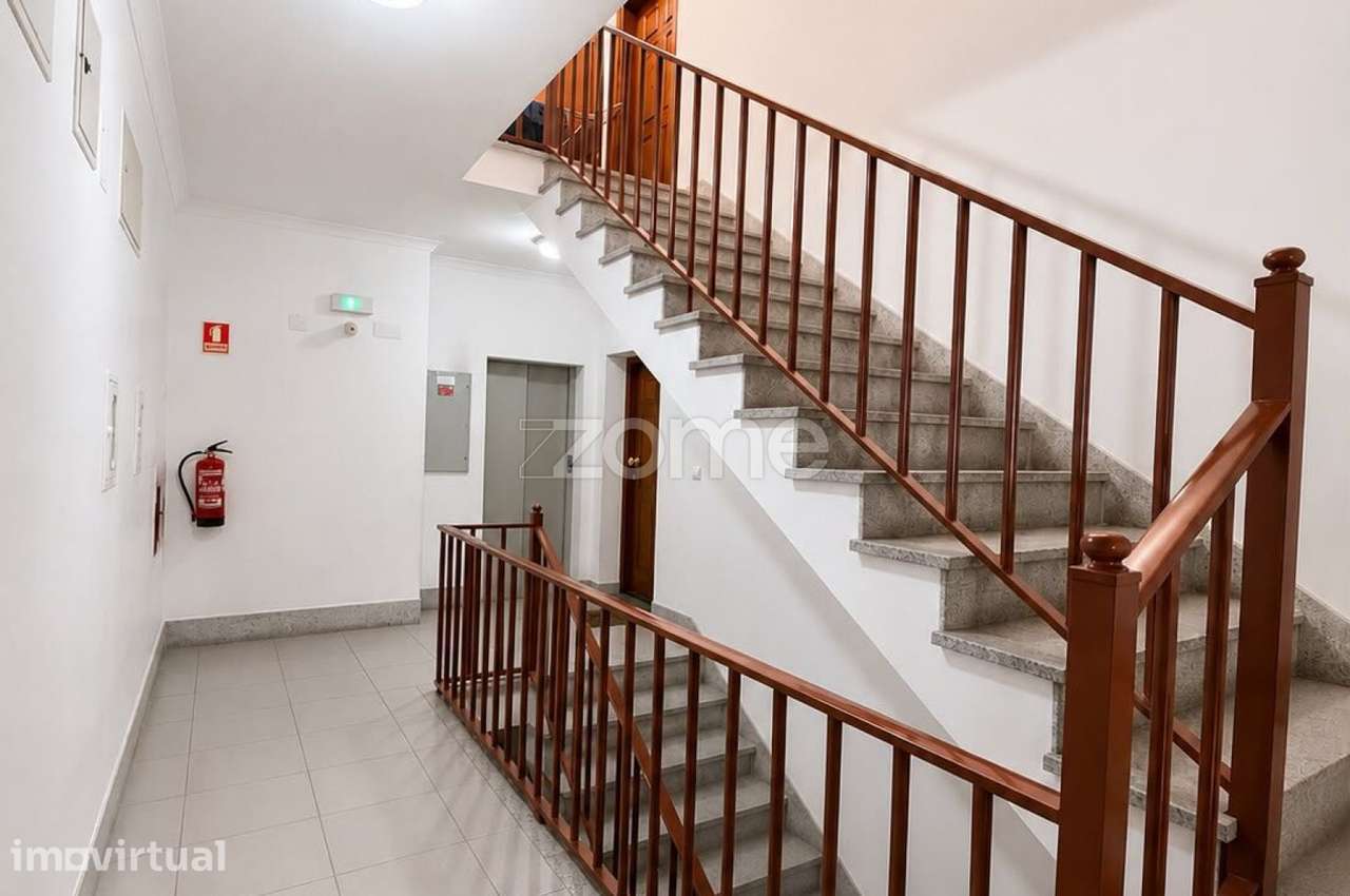 Apartamento T2 Duplex com Terraço e Potencial de Rentabilidade l Vi... - Grande imagem: 2/22