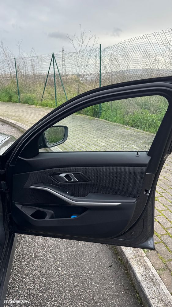 BMW 330 e Corporate Edition Auto - 17