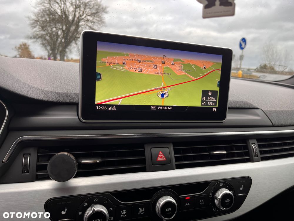 Audi A4 Avant 2.0 TDI Quattro S tronic - 17