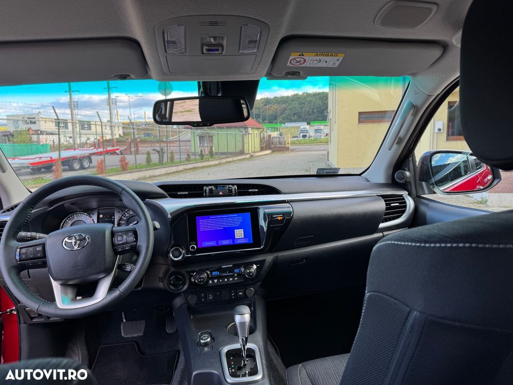 Toyota Hilux 2.8D 204CP 4x4 Double Cab AT MHEV Executive - 15