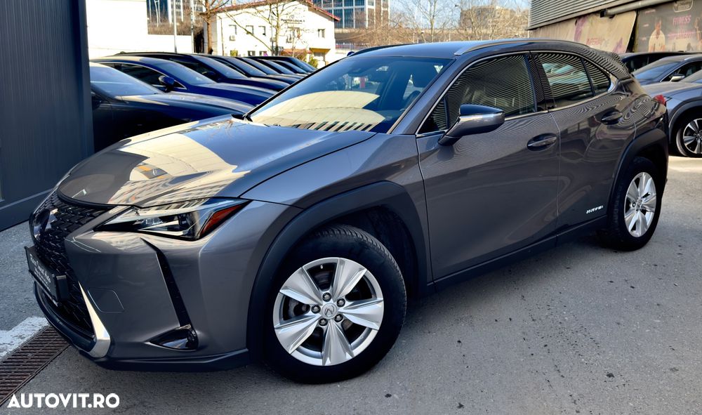 Lexus UX 250h 2.0L HEV 20H- (178 HP) 4X4 CVT Business - 1