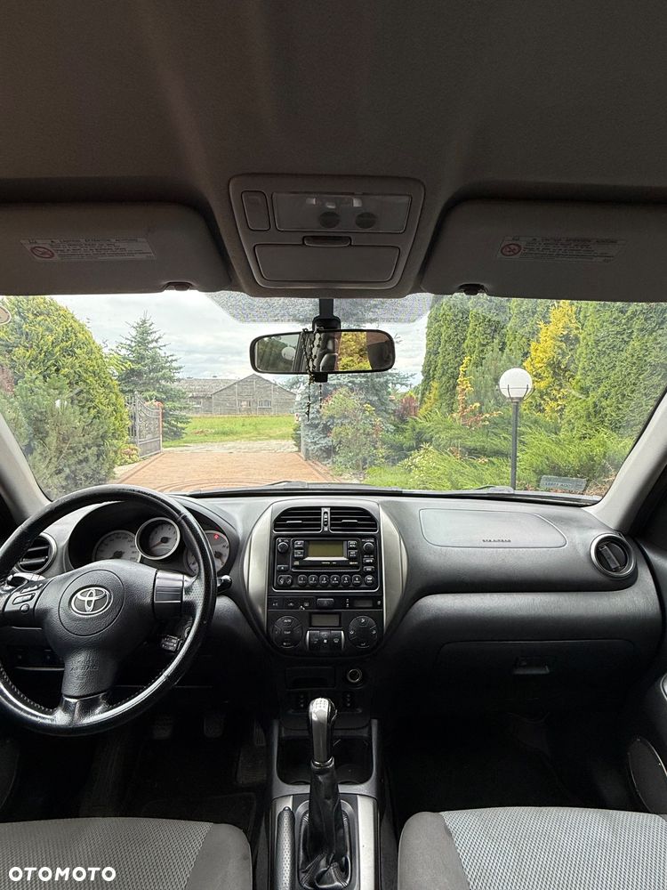 Toyota RAV4 2.0 D-4D 4x4 - 11
