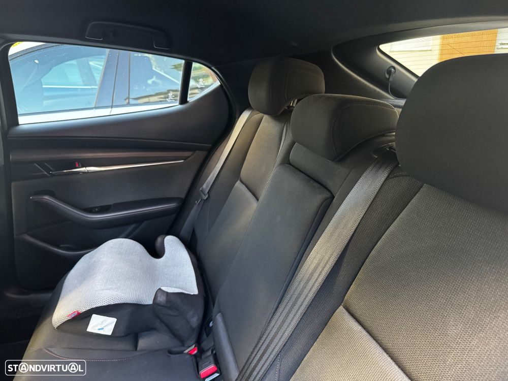 Mazda 3 Hatchback - 5