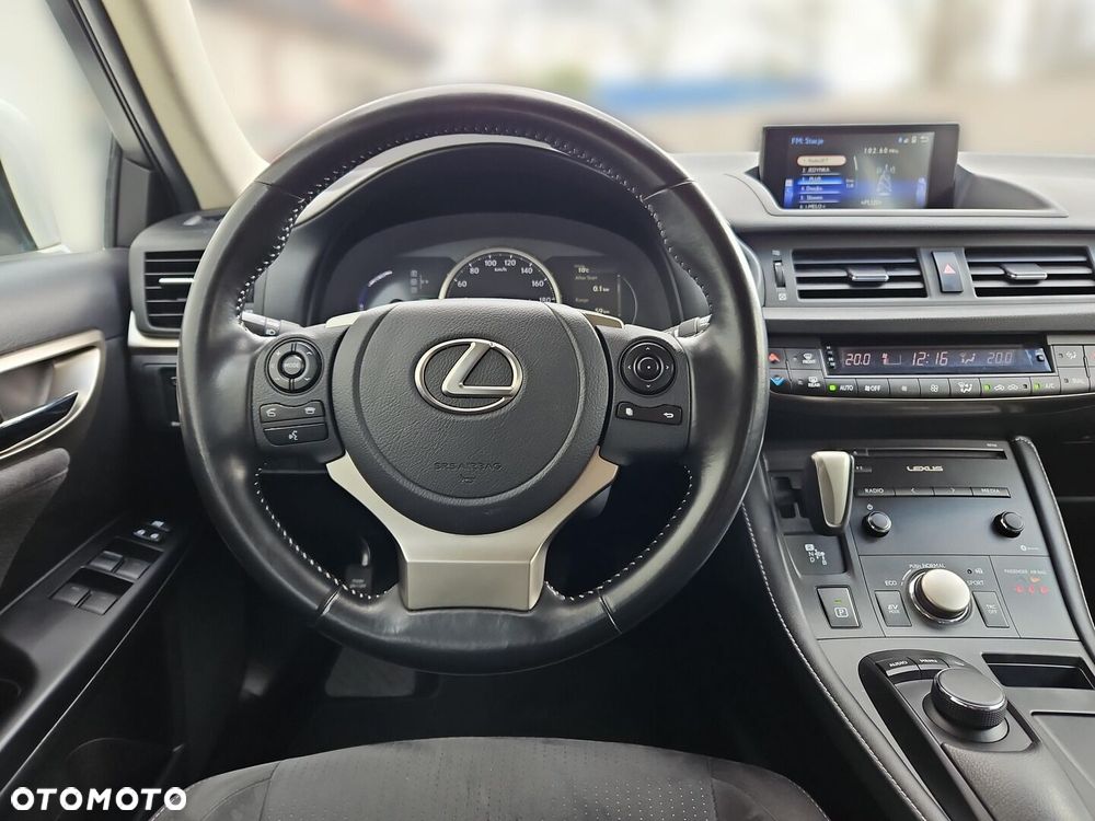Lexus CT - 14