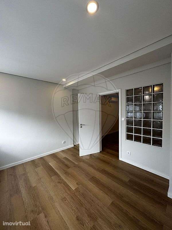 Apartamento T1 para arrendamento - Grande imagem: 4/16