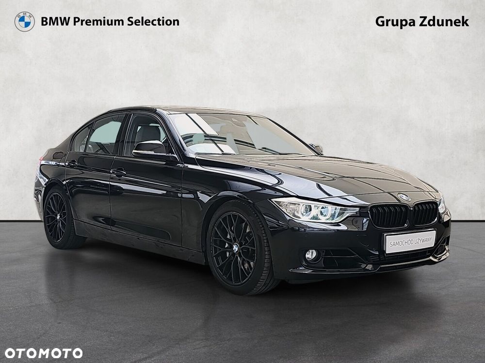BMW Seria 3 335i xDrive Sport Line - 4