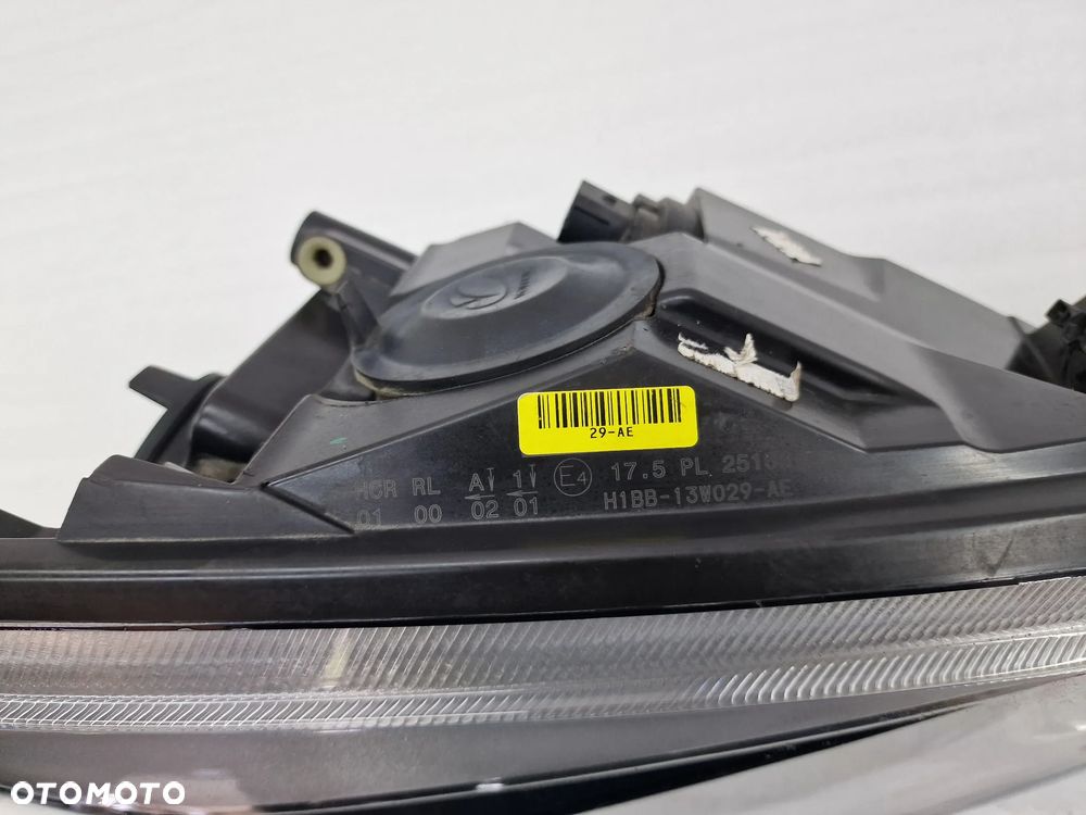 FORD FIESTA MK8 17-  PRAWA LAMPA PRZEDNIA PRZÓD , NR H1BB-13W029-AE , NR AUKCJI LA621 - 8