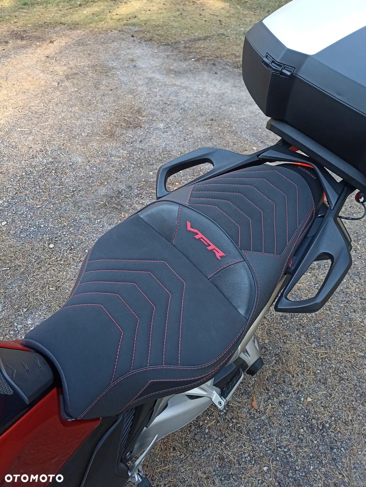 Honda VFR - 17