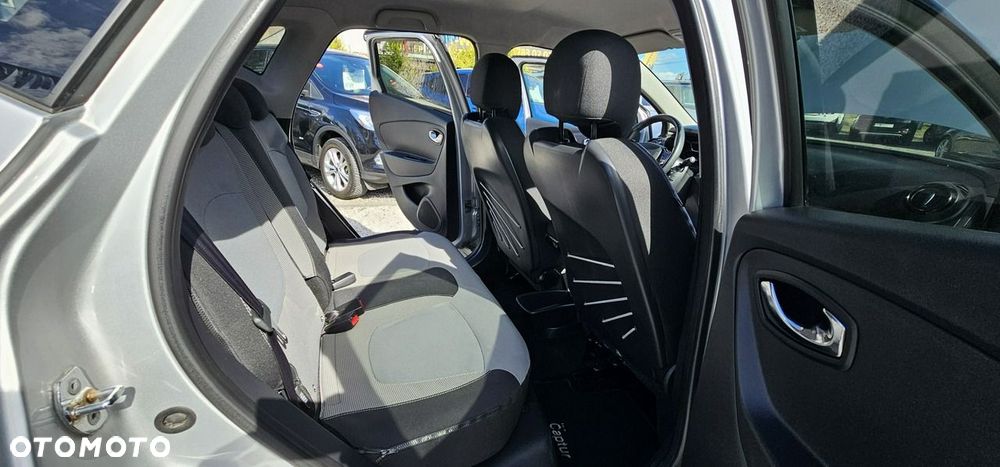 Renault Captur - 16