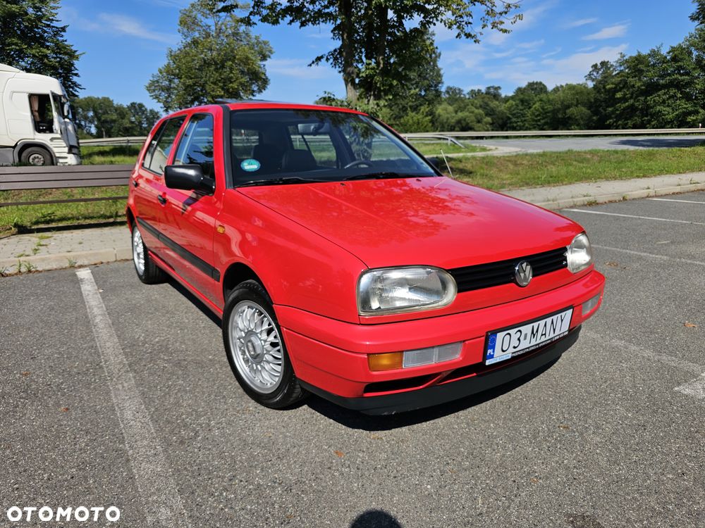 Volkswagen Golf - 8