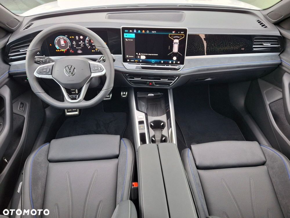 Volkswagen Passat - 25