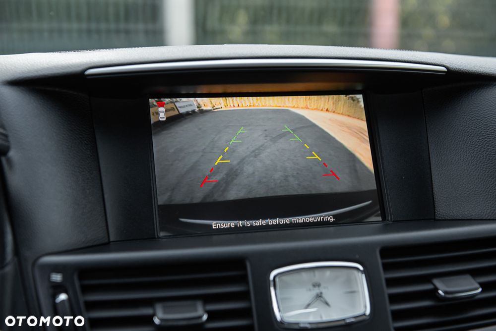 Infiniti M M37 S - 25