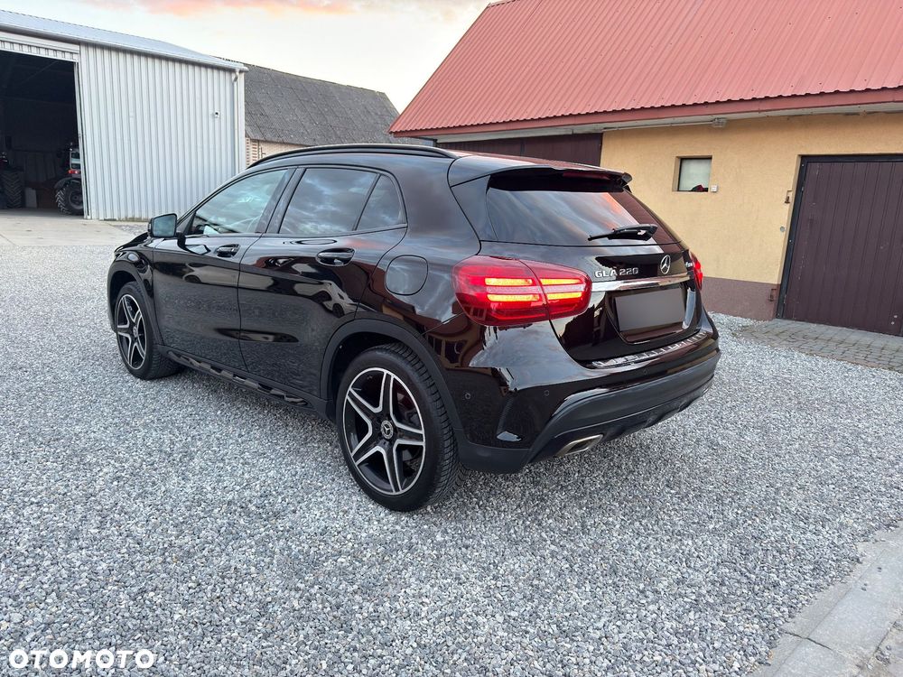 Mercedes-Benz GLA 220 4-Matic AMG Line - 5