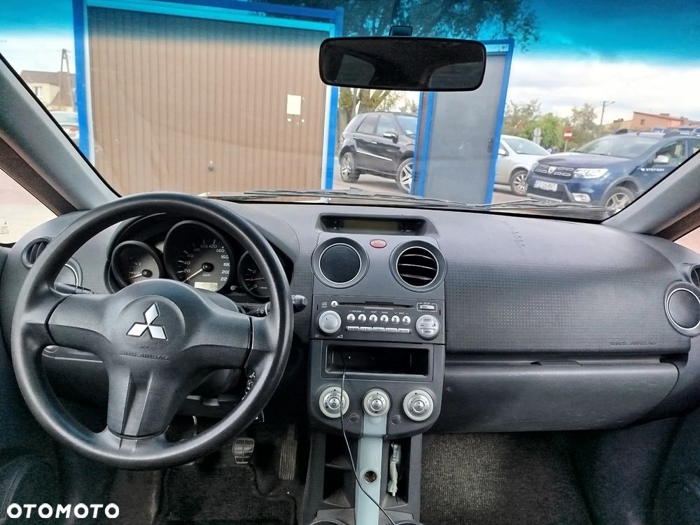 Mitsubishi Colt - 7