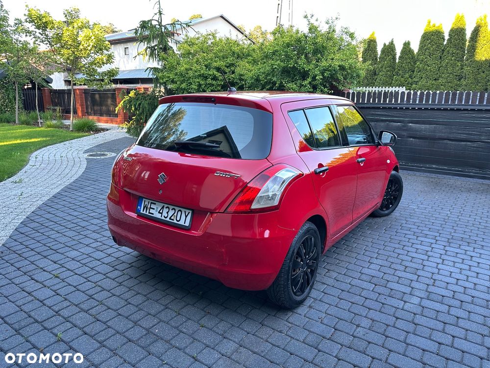 Suzuki Swift - 8