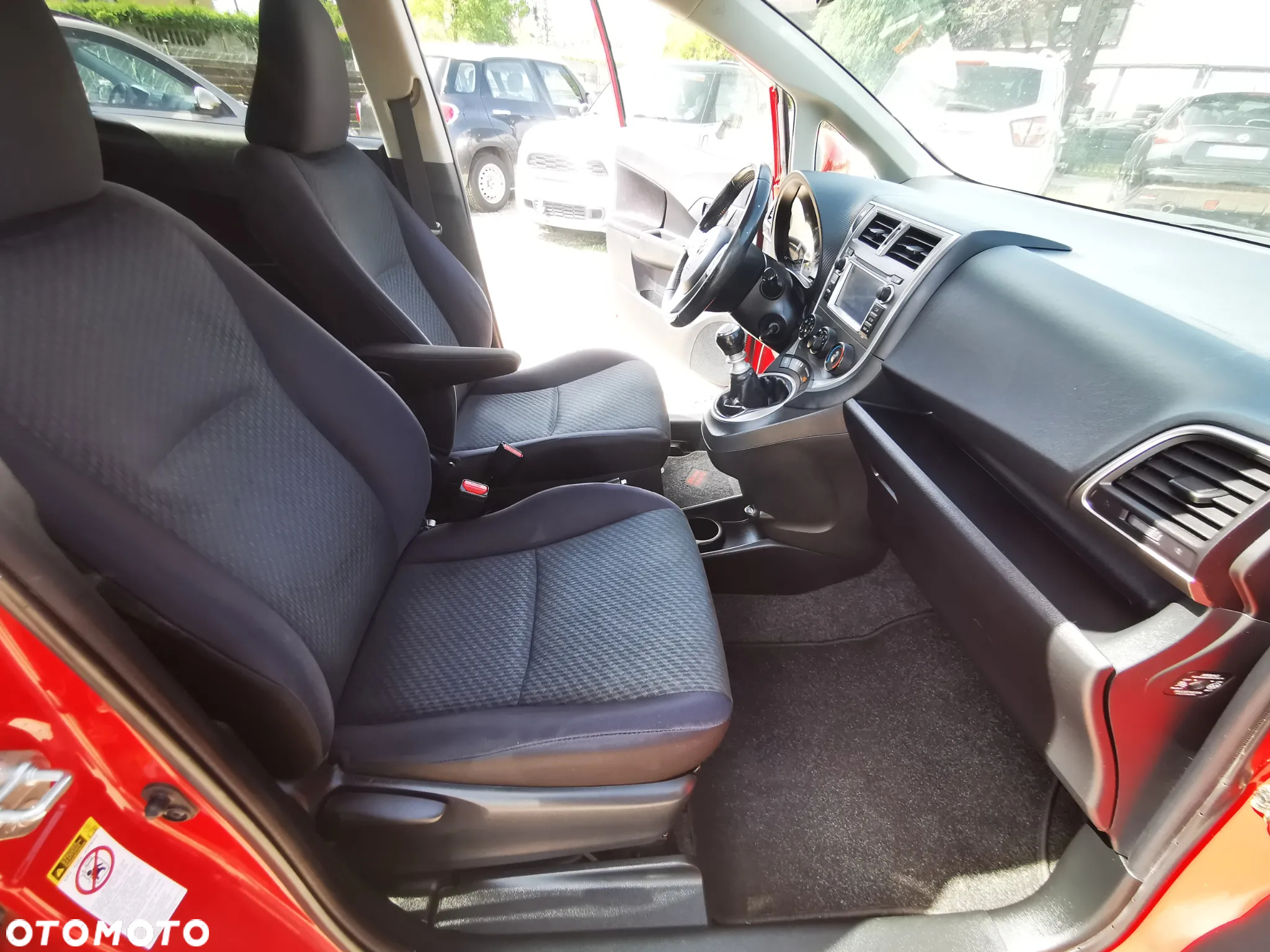 Toyota Verso S 1.33 VVT-i Start-Stop Life - 17