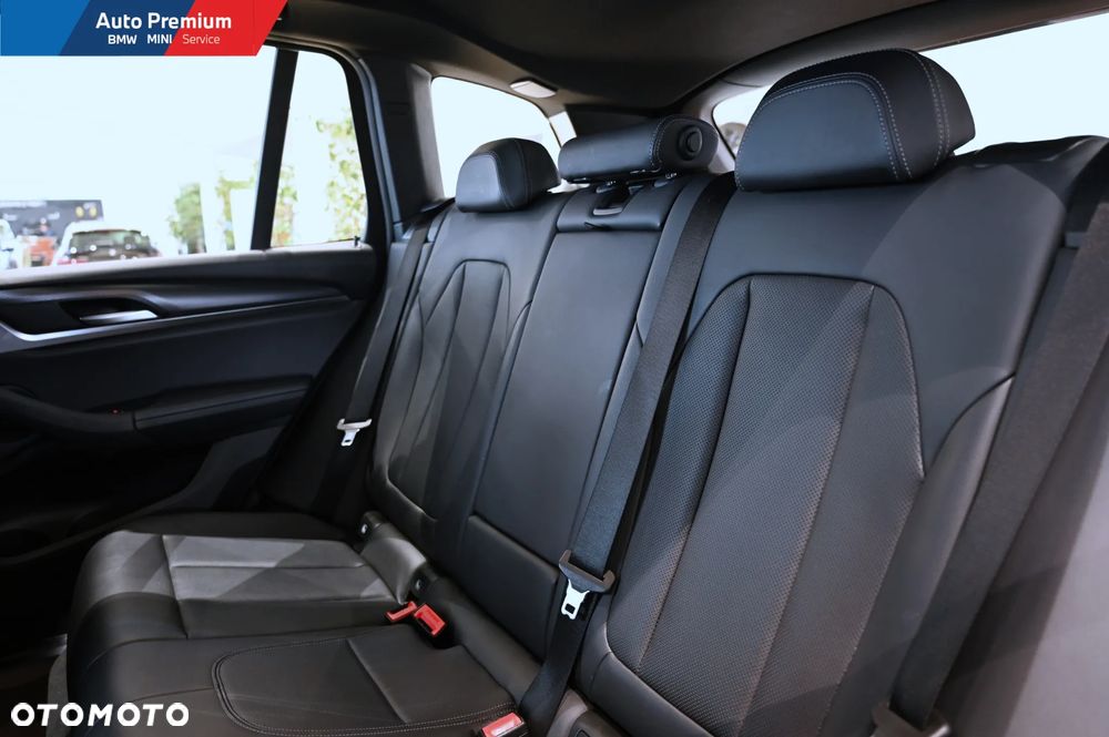 BMW X3 xDrive20d - 17