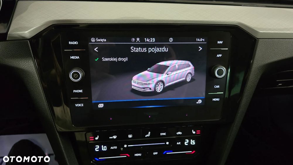Volkswagen Passat - 25