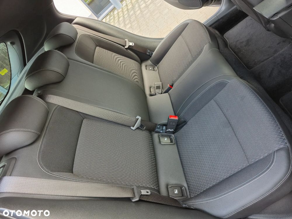 Opel Astra 1.4 Turbo Start/Stop Dynamic - 30