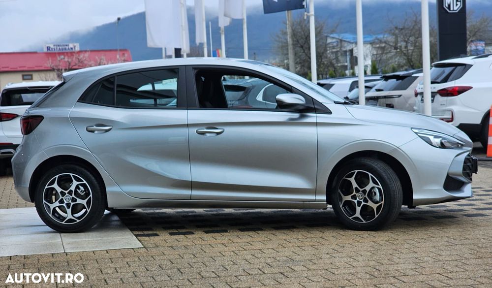 MG MG3 1.5 T GDI HEV Excite - 8