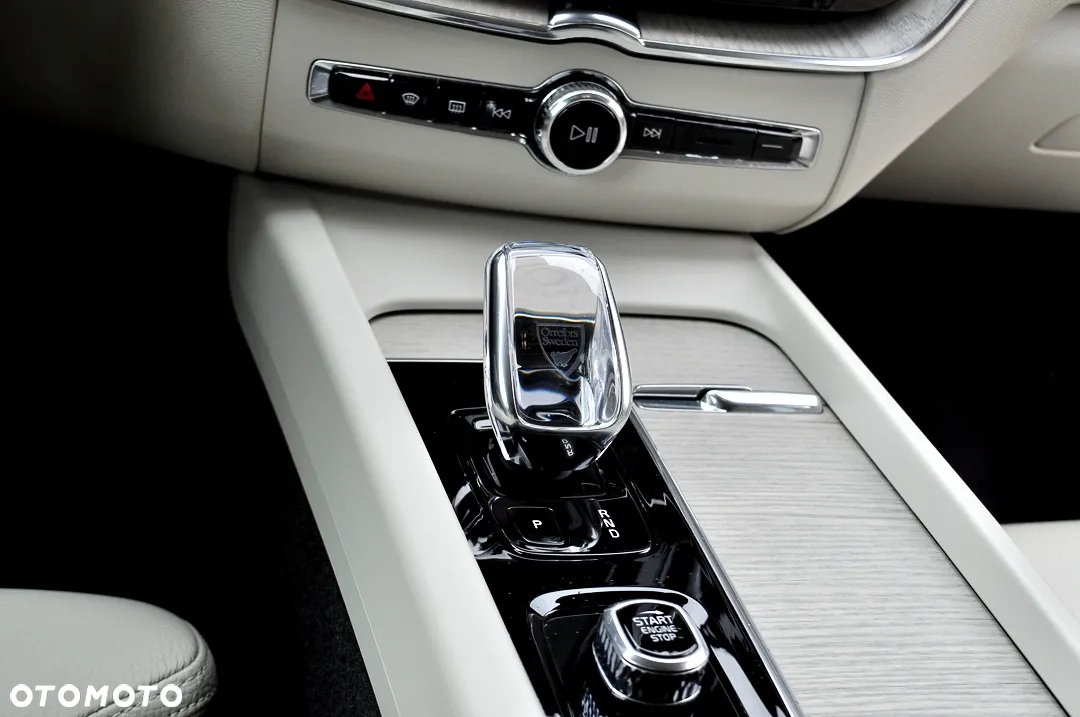 Volvo XC 60 B4 B Geartronic Inscription - 33