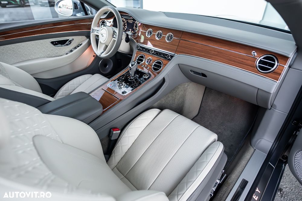 Bentley Continental V8 - 12