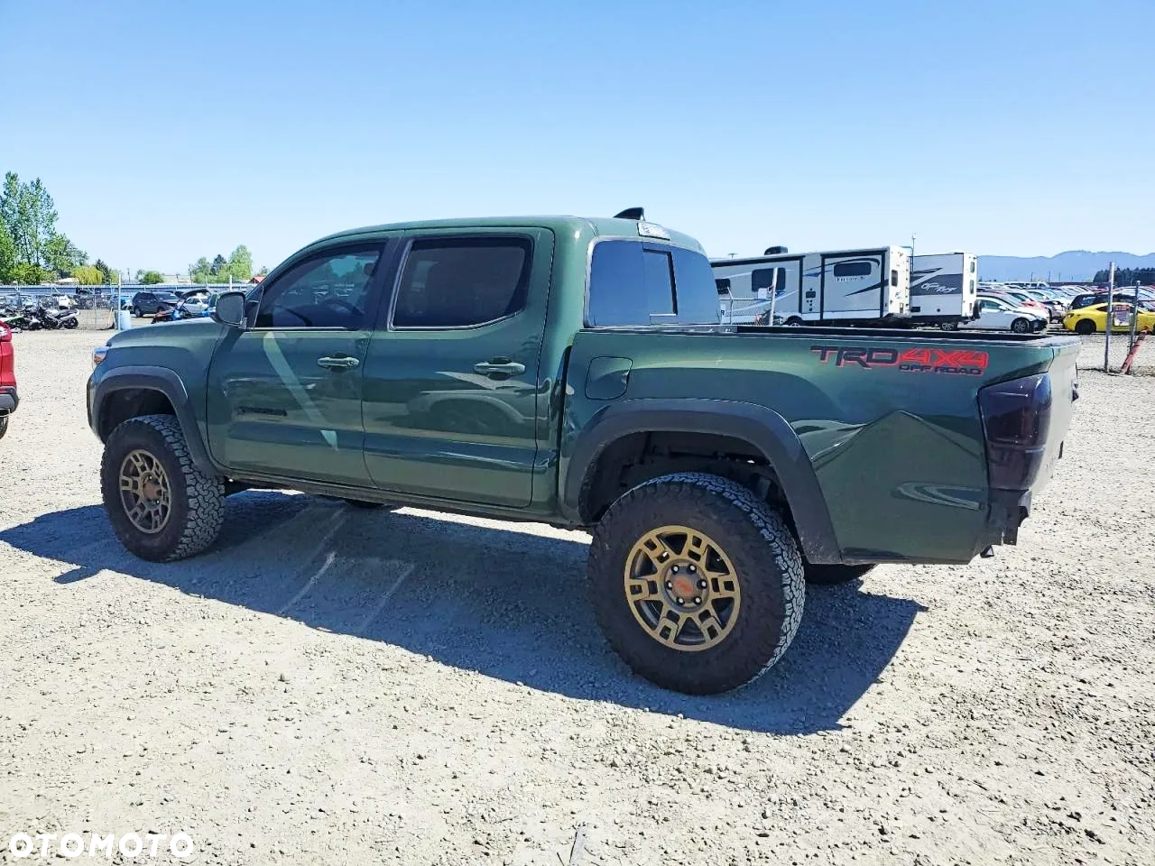 Toyota Tacoma - 2