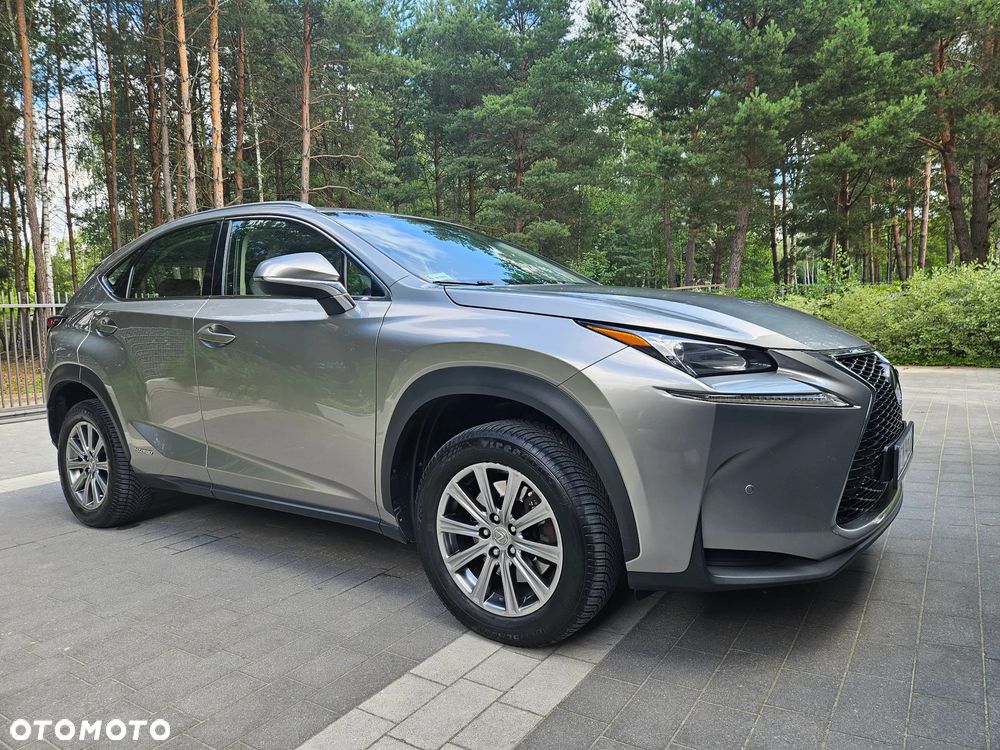 Lexus NX 300h Prestige AWD - 10