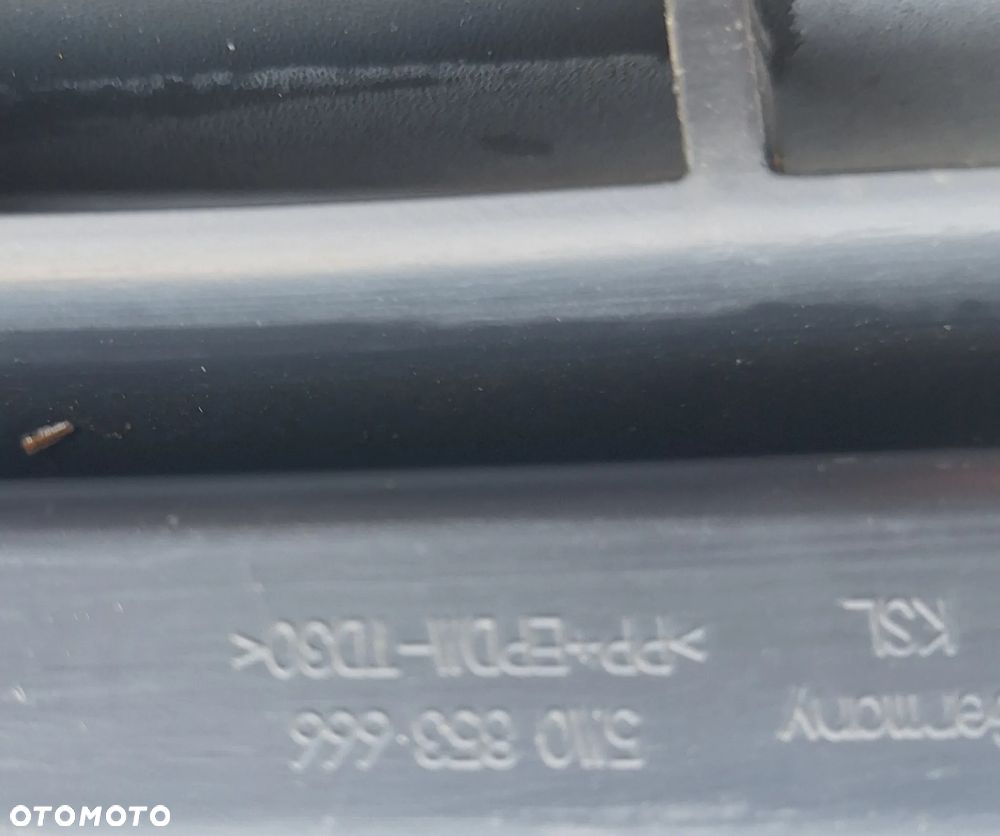 KRATKA ZDERZAKA PRAWA 5M0853666- VW GOLF V PLUS - 3
