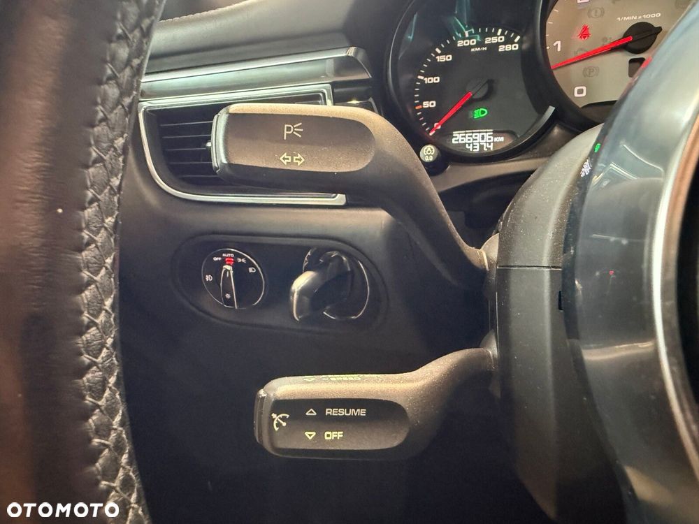 Porsche Macan - 30