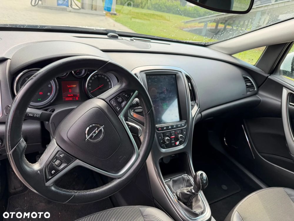 Opel Astra 2.0 CDTI Cosmo - 21