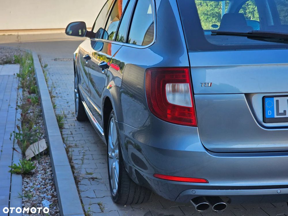 Skoda Superb 2.0 TDI Exclusive - 39