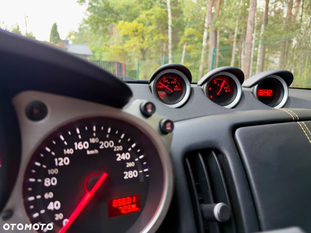 Nissan 370 Z 3.7 V6 Premium - 16