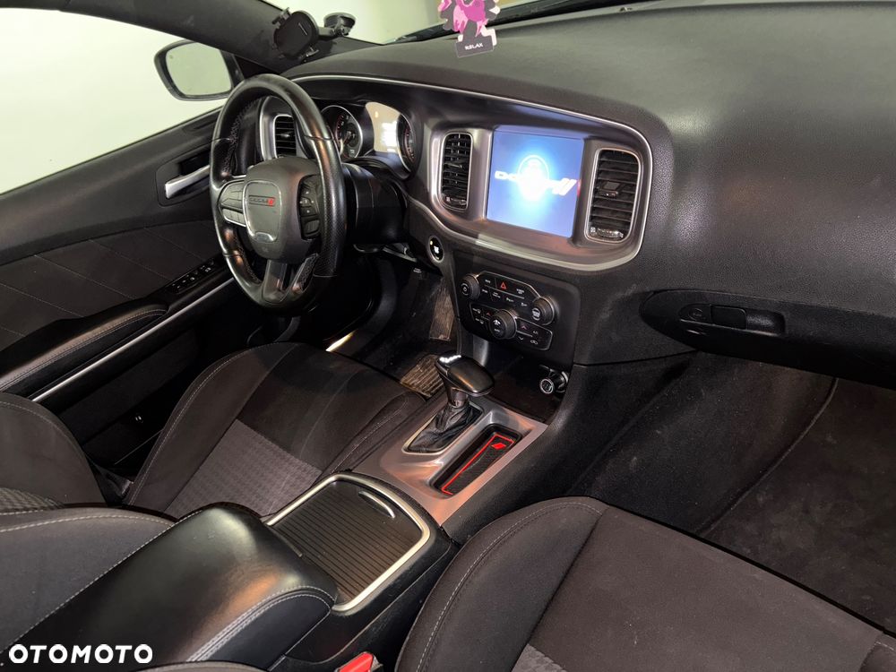 Dodge Charger 5.7 R/T - 19