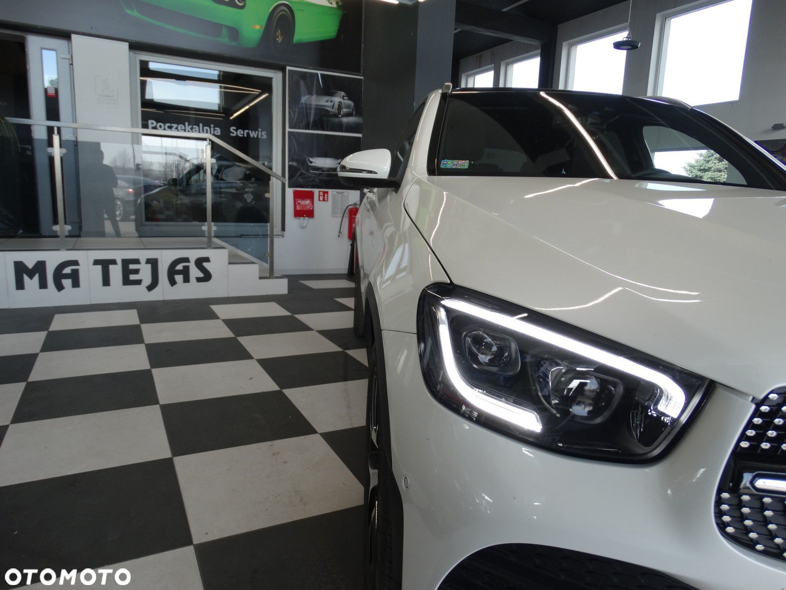 Mercedes-Benz GLC - 37