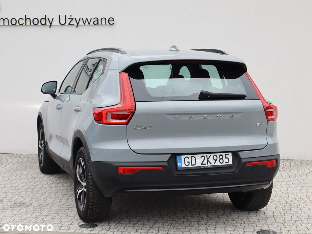Volvo XC 40 B3 Plus Dark - 5