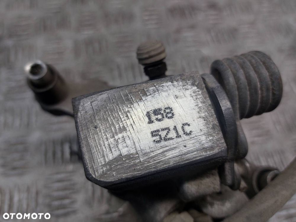 ZACISK HAMULCOWY LEWY TYŁ + PRAWY TYŁ FORD C-MAX MK2 LIFT 158 166 5Z1C - 8