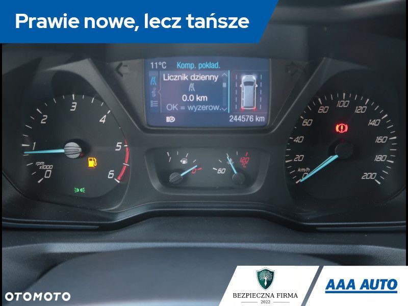 Ford Tourneo Custom - 12