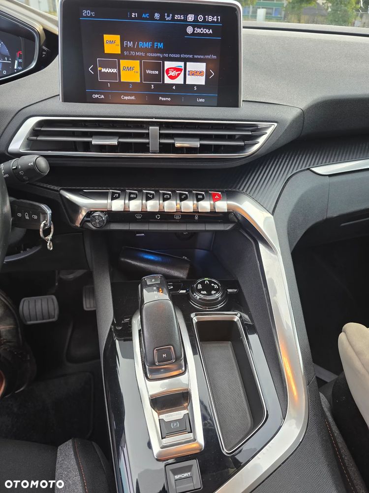 Peugeot 3008 1.6 BlueHDi Allure S&S EAT6 - 16