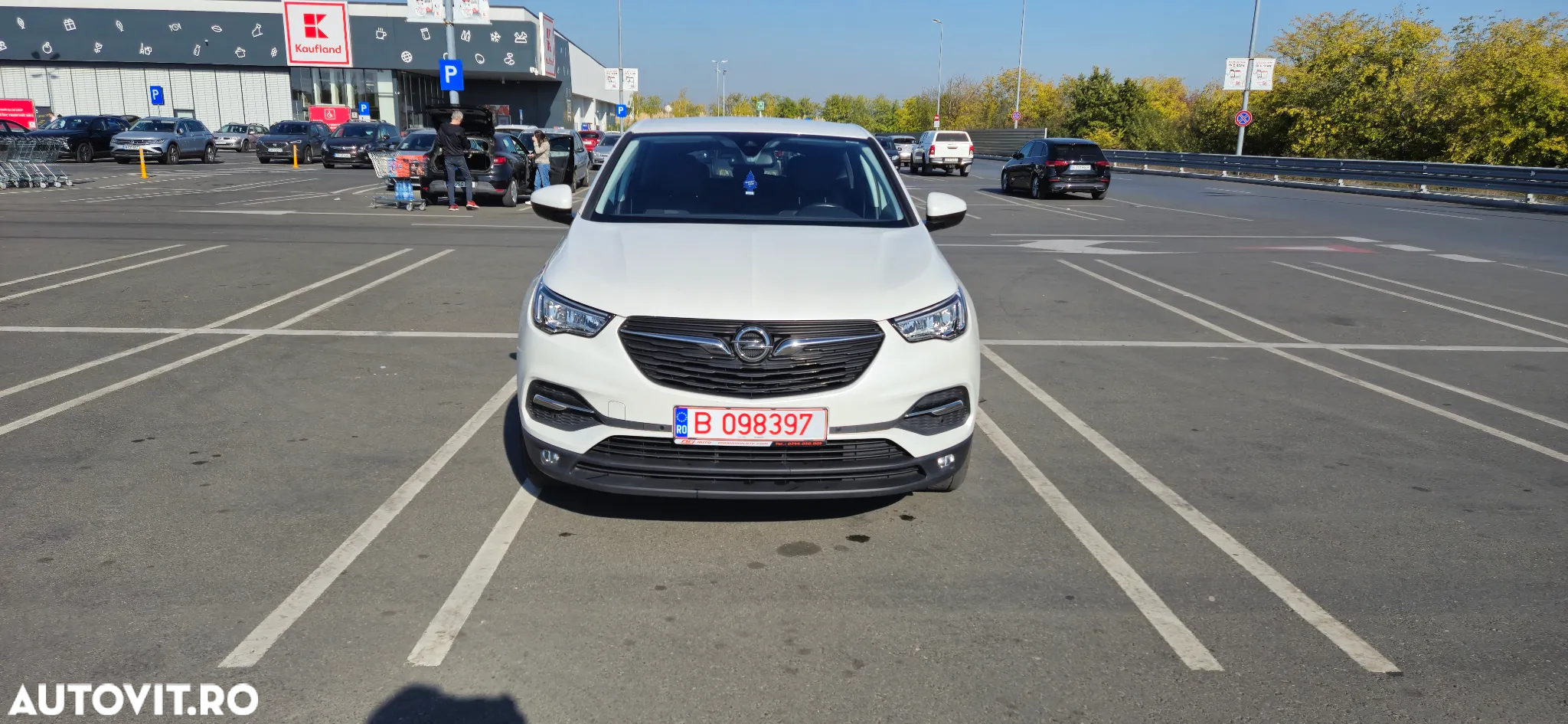 Opel Grandland X 1.2 Start/Stop Automatik Business Edition - 36