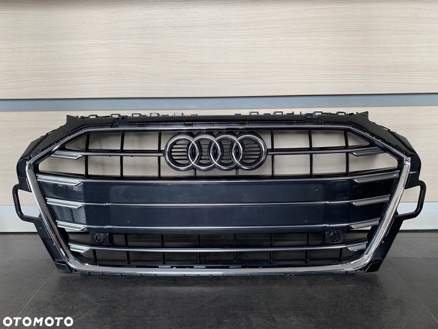 Atrapa Grill AUDI A4 B9 lift piękny - 1
