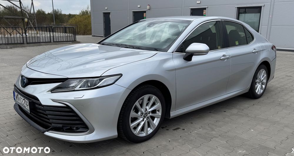 Toyota Camry 2.5 Hybrid Comfort CVT - 2